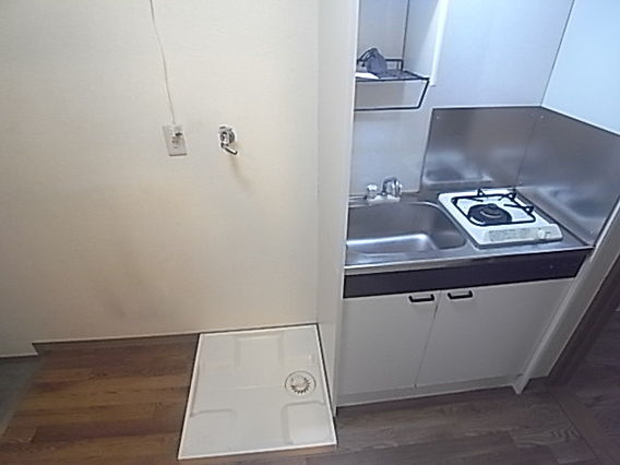 オプティ岡本山手のキッチン