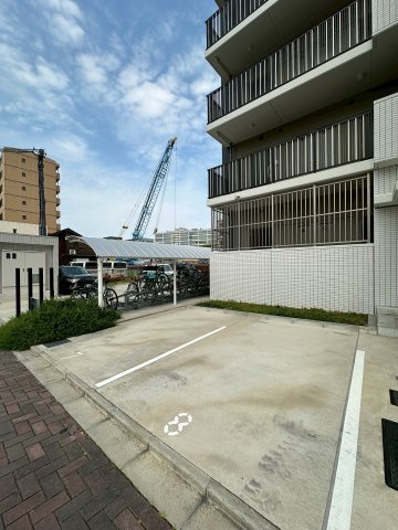 ボー デュ キャナル幅下　名古屋市賃貸　仲介手数料無料の駐車場