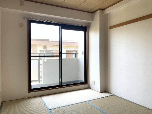 LOVVE豊中の寝室