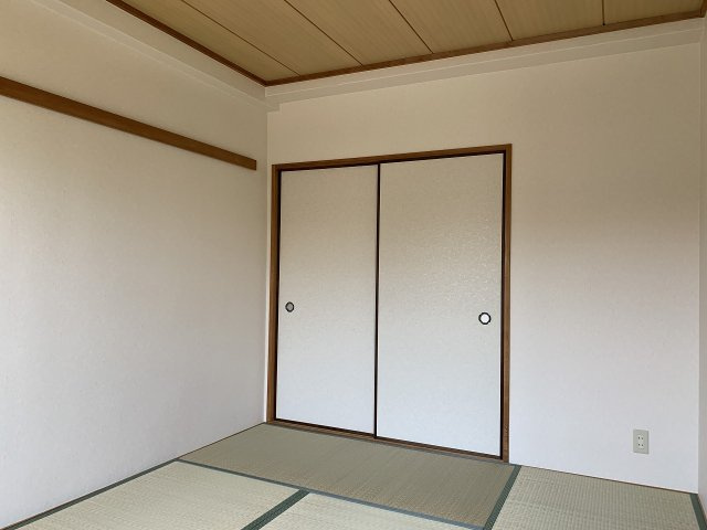 LOVVE豊中の寝室