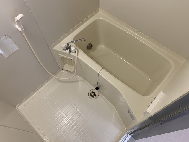 LOVVE豊中の浴室