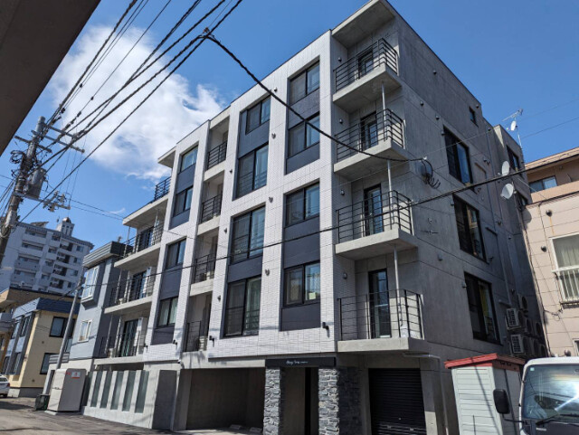 札幌市中央区南十一条西１３丁目の賃貸マンション