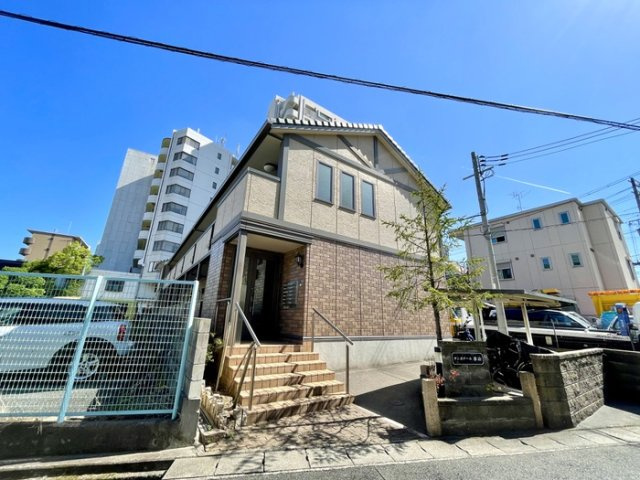 神戸市東灘区田中町２丁目のアパートの外観