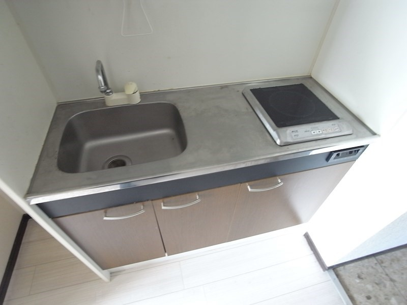 神戸市灘区岩屋南町の賃貸マンションのキッチン