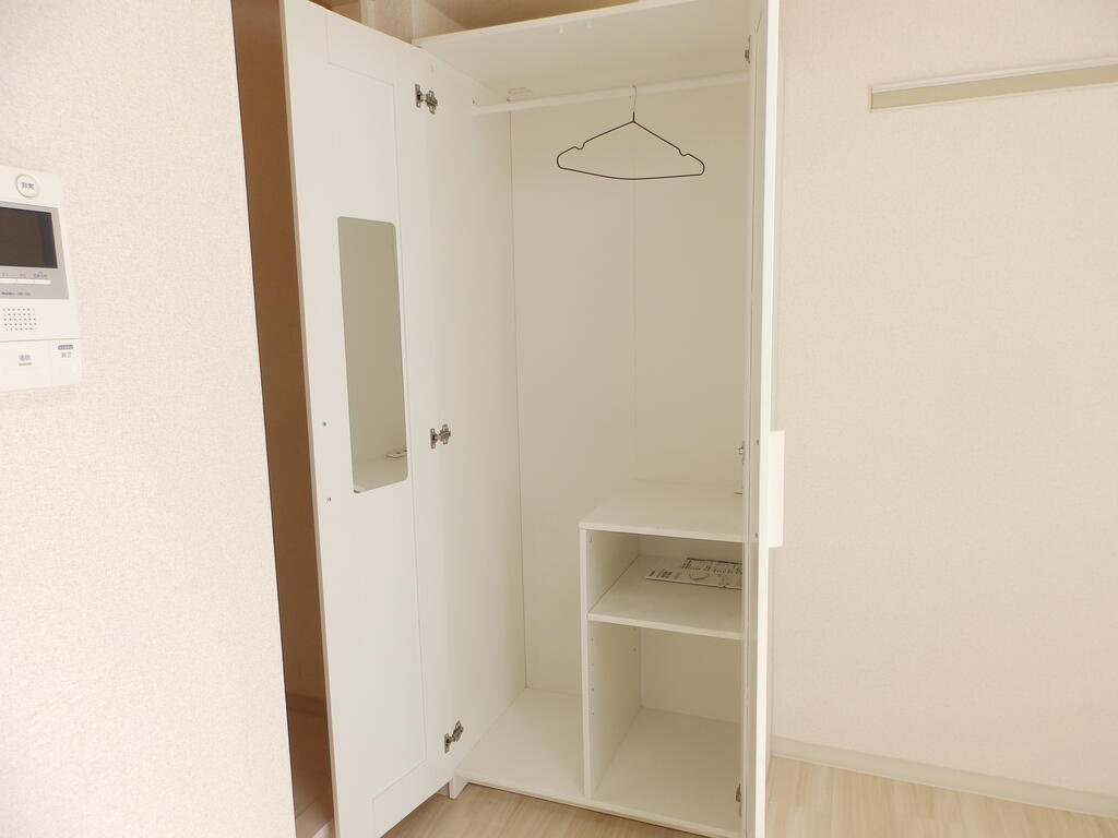 神戸市灘区友田町４丁目の賃貸マンションの収納
