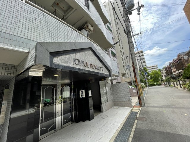 神戸市灘区友田町４丁目の賃貸マンションのエントランス