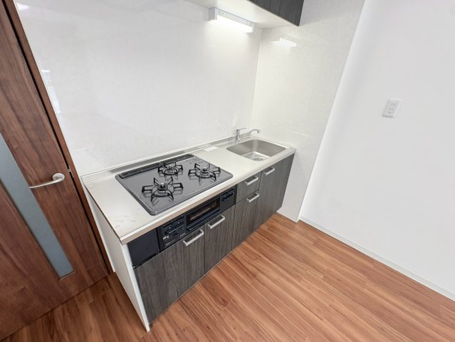 芦屋市東山町の賃貸マンションのキッチン