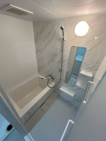 芦屋市東山町の賃貸マンションの浴室