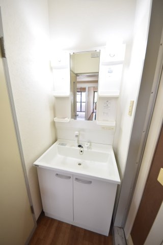 神戸市中央区坂口通７丁目の賃貸マンションの洗面所