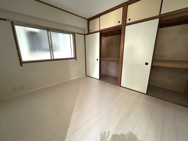 神戸市灘区水道筋１丁目の賃貸マンションの居間・リビング