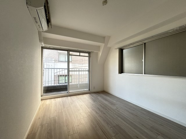 神戸市灘区水道筋１丁目の賃貸マンションの居間・リビング