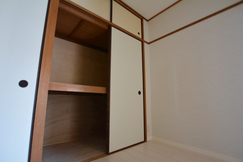 神戸市灘区水道筋１丁目の賃貸マンションの収納