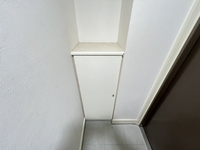 神戸市灘区水道筋１丁目の賃貸マンションの玄関