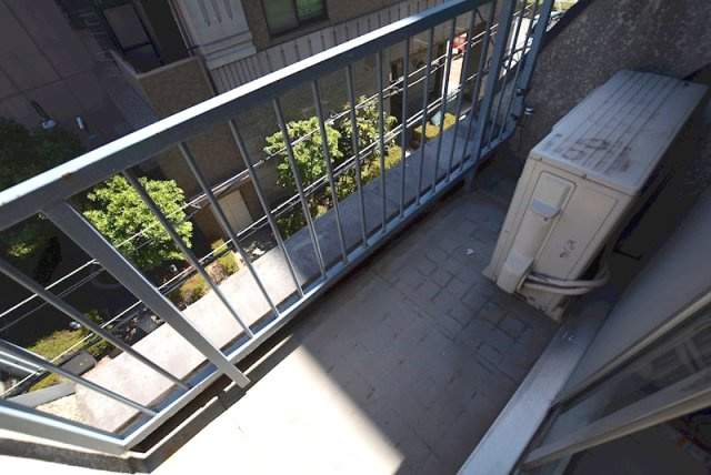 神戸市灘区水道筋１丁目の賃貸マンションのバルコニー