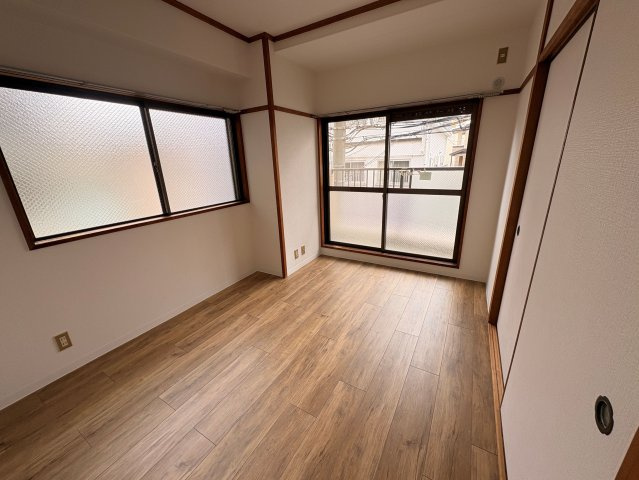 神戸市灘区倉石通３丁目の賃貸マンションの居間・リビング