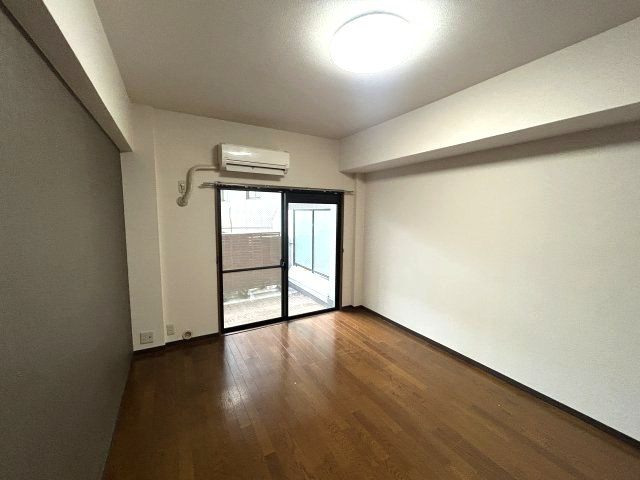 神戸市灘区王子町１丁目の賃貸マンションの居間・リビング