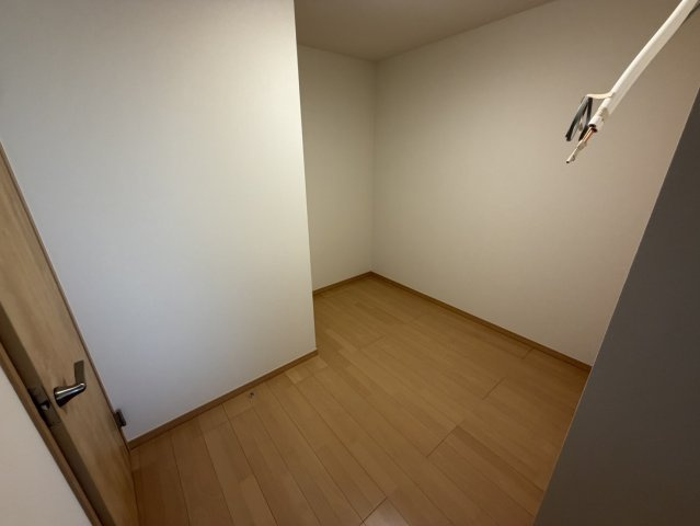 神戸市灘区高羽町３丁目のアパートの居間・リビング