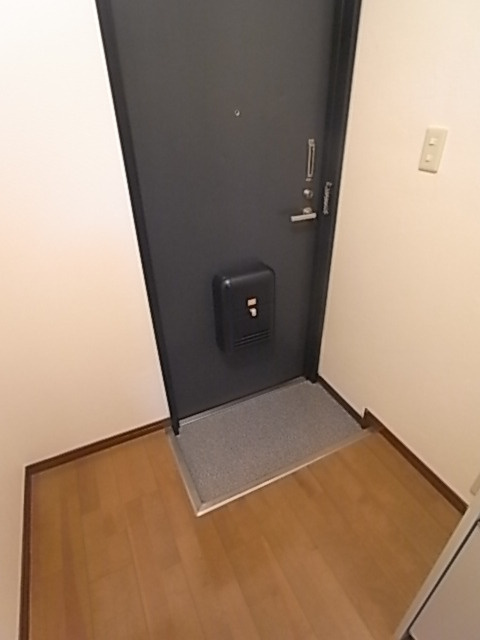 ルモンド元町の玄関