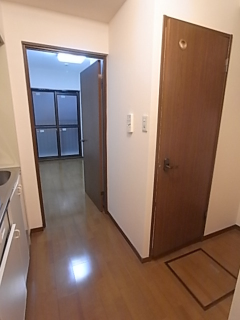 ルモンド元町の玄関