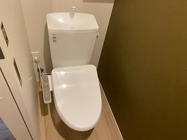 西宮市大屋町の賃貸マンションのトイレ
