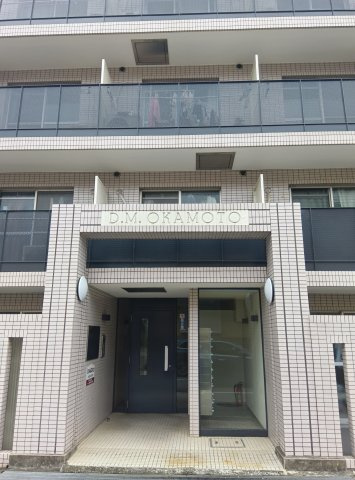 ダイドーメゾン岡本の外観