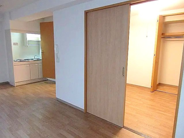 神戸市灘区天城通４丁目の賃貸マンションの居間・リビング