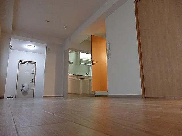 神戸市灘区天城通４丁目の賃貸マンションの居間・リビング