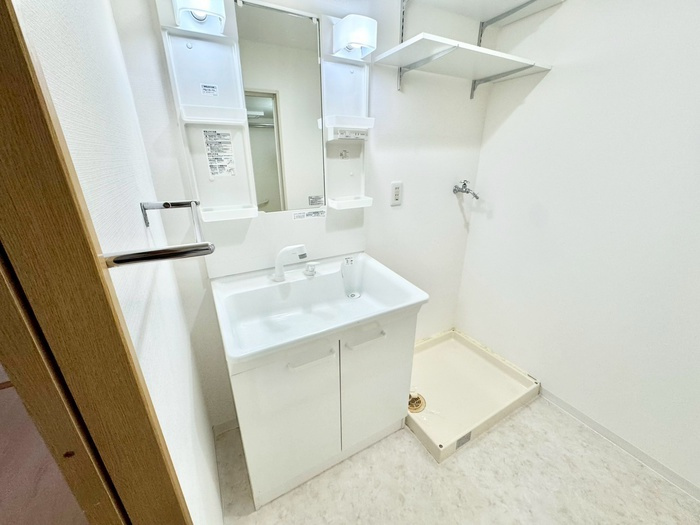 神戸市灘区新在家南町３丁目の賃貸マンションの洗面所
