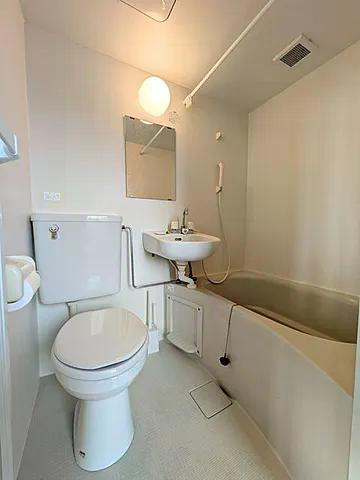 芦屋市伊勢町の賃貸マンションの浴室
