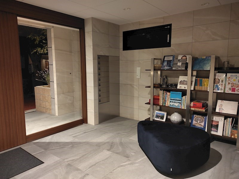 芦屋市打出小槌町の賃貸マンションのロビー
