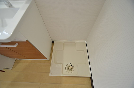 神戸市中央区日暮通１丁目の賃貸マンションの洗面所