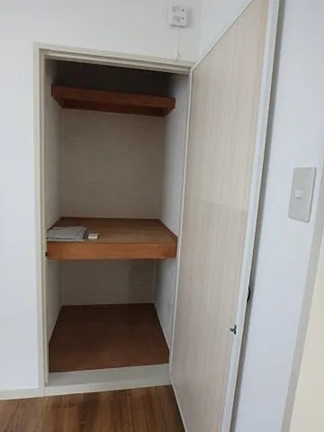 芦屋市松浜町のアパートの収納