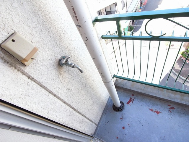 神戸市中央区下山手通８丁目の賃貸マンションのバルコニー