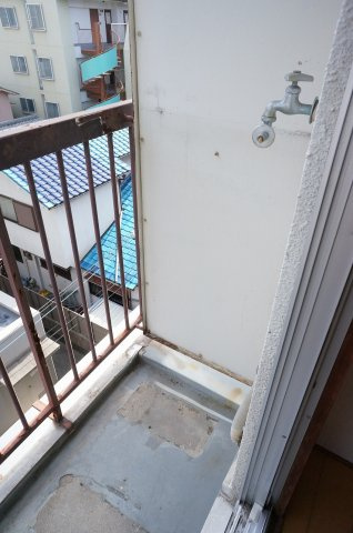 神戸市東灘区深江南町２丁目の賃貸マンションのバルコニー