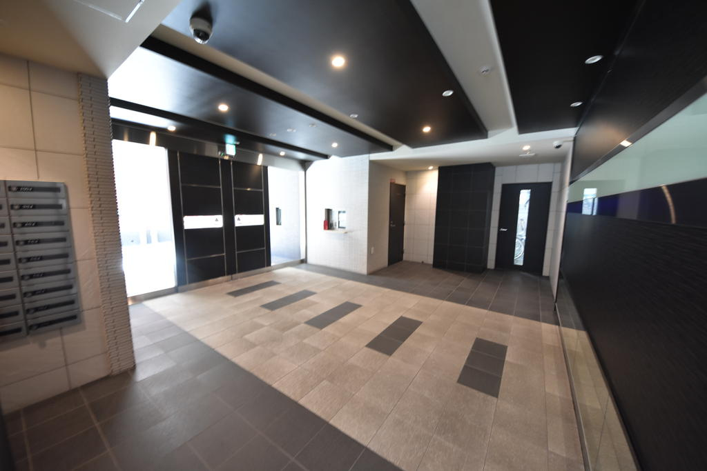 エステムコート三宮駅前Ⅲマジェスティのロビー