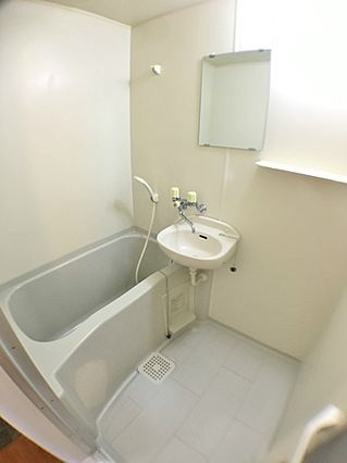 神戸市灘区下河原通４丁目の賃貸マンションの浴室