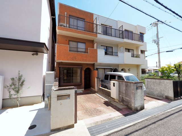 神戸市灘区上野通８丁目の賃貸マンションの外観