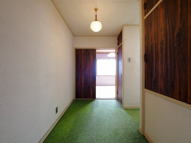 神戸市灘区上野通８丁目の賃貸マンションの居間・リビング