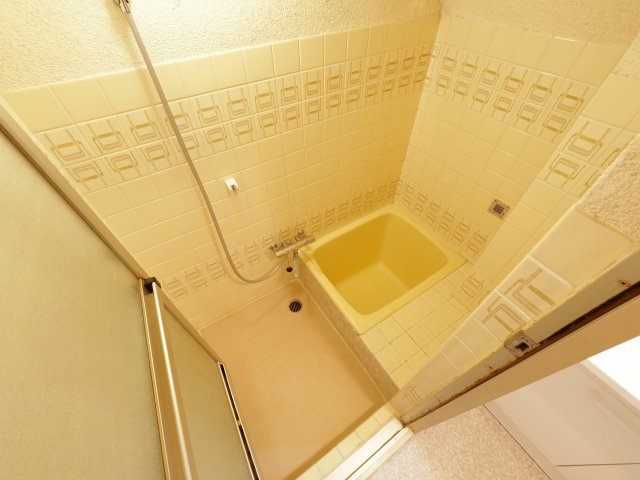 神戸市灘区上野通８丁目の賃貸マンションの浴室