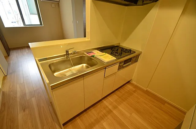 神戸市中央区宮本通４丁目の賃貸マンションのキッチン
