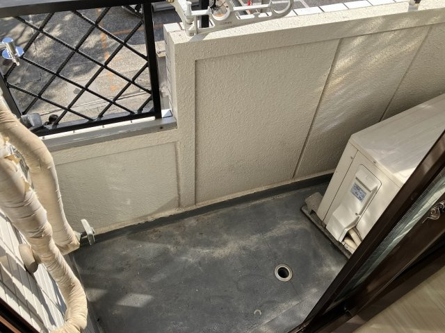 スタジオ１０８ソシエ本町のバルコニー