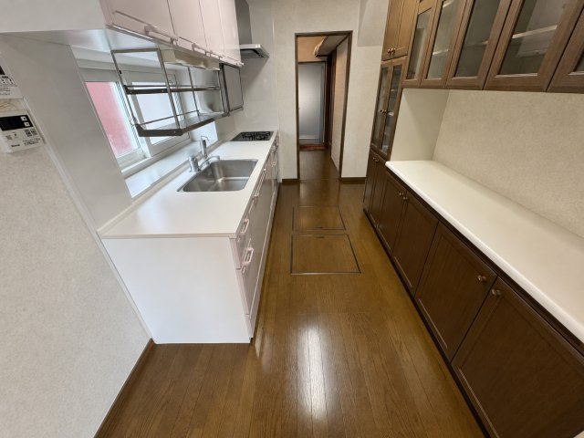 中央美咲町1丁目　中古戸建のキッチン|※プライバシー保護のため物消し修正を行っております