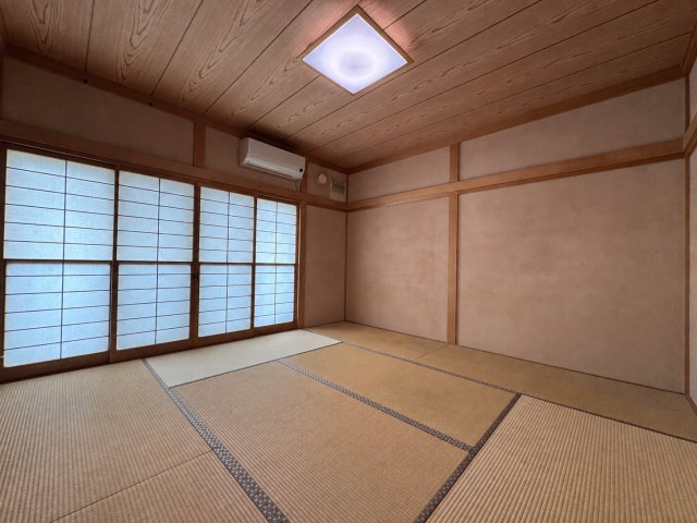 中央美咲町1丁目　中古戸建の和室|※プライバシー保護のため物消し修正を行っております　1階続き和室