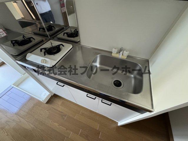 武蔵野市境南町２丁目のアパートのキッチン