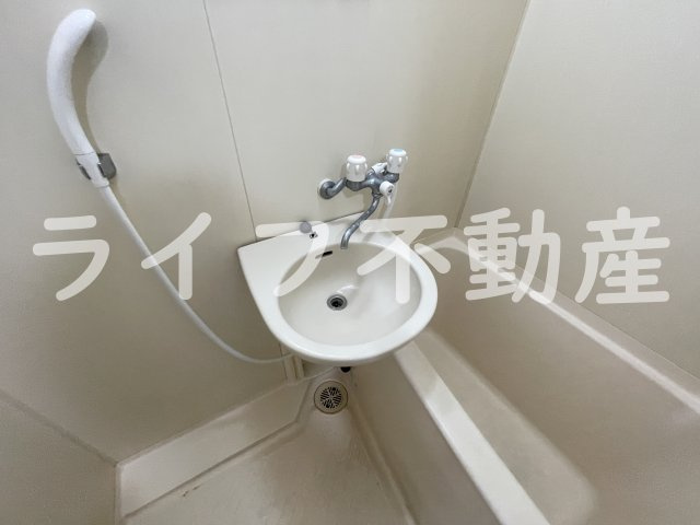 大宝高井田ル・グランの独立洗面台|独立洗面台あり、毎朝おしゃれに忙しい女性の方におすすめです