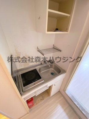 【キッチン】 | 　アイリス野崎 | コンパクトなキッチンで掃除もラクラク