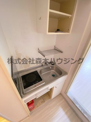 【キッチン】 | 　アイリス野崎 | コンパクトなキッチンで掃除もラクラク