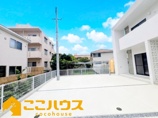 西原町我謝　RC住宅　新築戸建て　全3棟　A号棟の駐車場|駐車スペース4台※車種によります。
