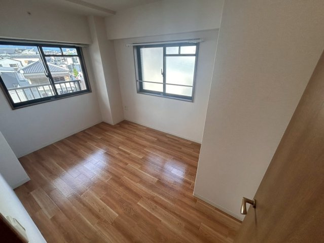 豊中市曽根西町２丁目の賃貸マンションの居間・リビング