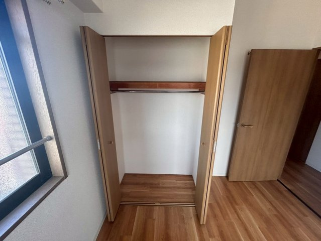 豊中市曽根西町２丁目の賃貸マンションの収納